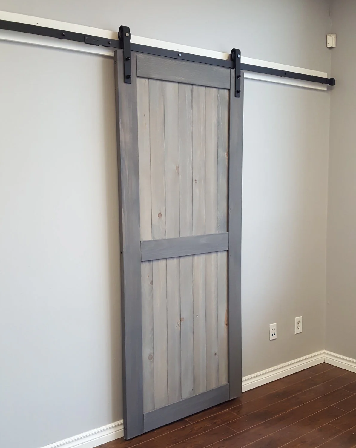 Viba Divided Panel Solid Pine Barn Door - Image 5