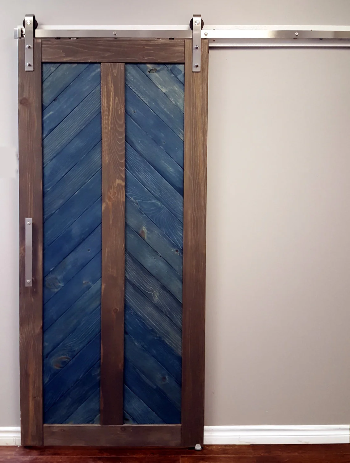 Viba Chevron Solid Pine Barn Door - Image 3